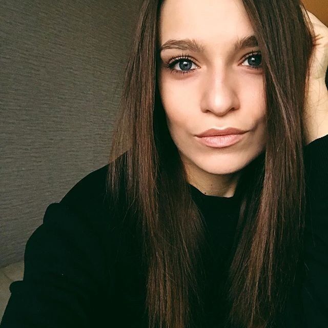  ,   Elena, 24 ,   ,   , c 