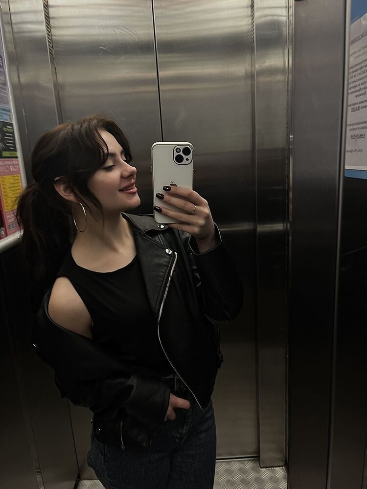  ,   Diana, 22 ,   ,   