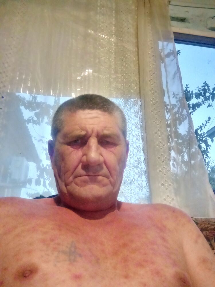  44660644  , 52 ,    