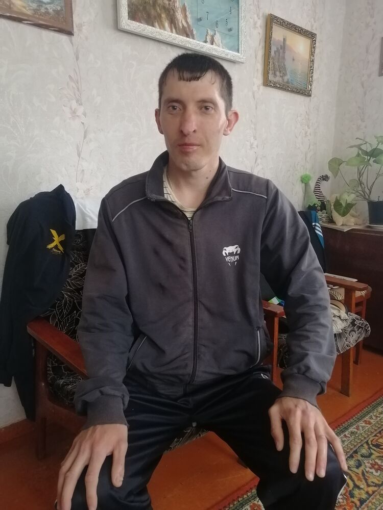  46618284  , 35 ,    