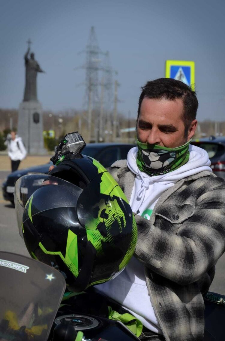  45850584  , 46 ,    