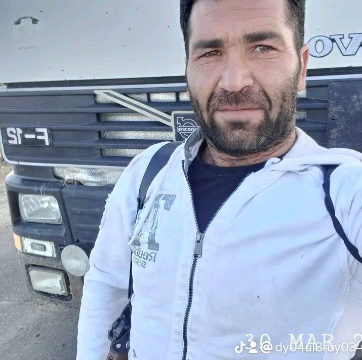  -,   Sergey, 36 ,   