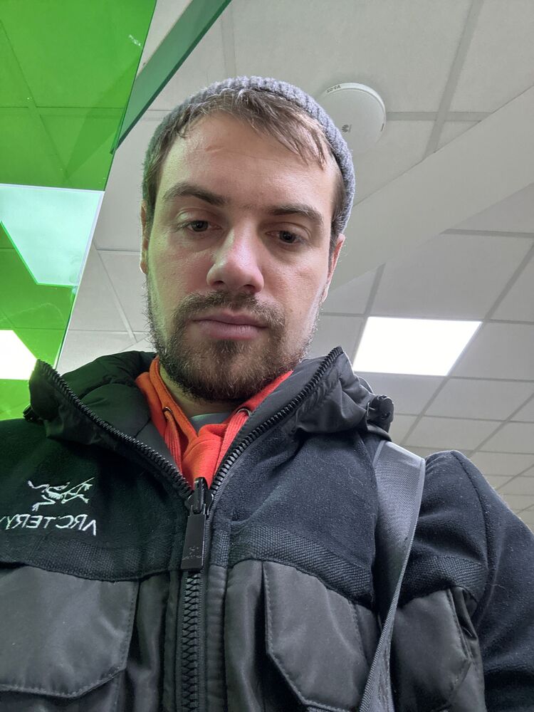  40487694  Pavel, 28 ,    