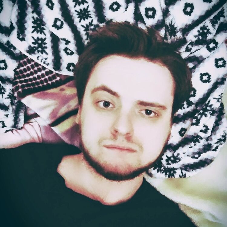  ,   Leo, 32 ,   ,   , c 