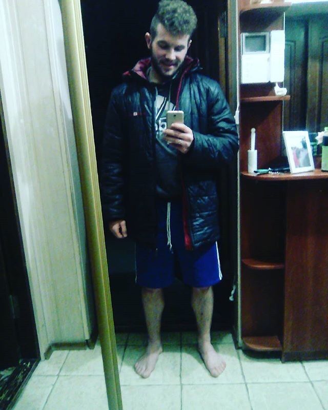  ,   Max, 27 ,   ,   , c 