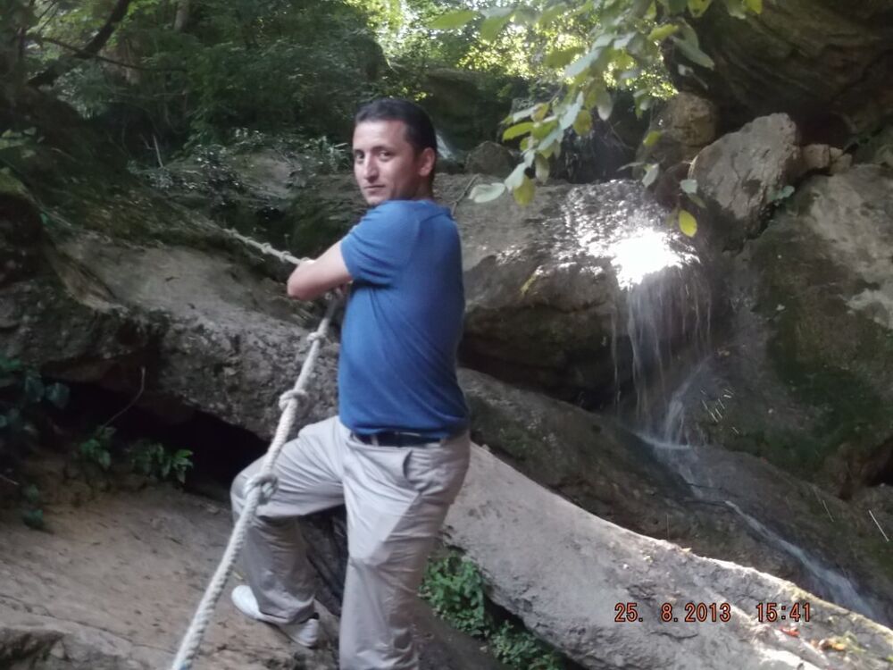  ,   Ilhan, 43 ,   ,   , c 