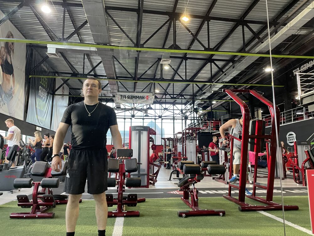  37269454  Vladimir, 40 ,    