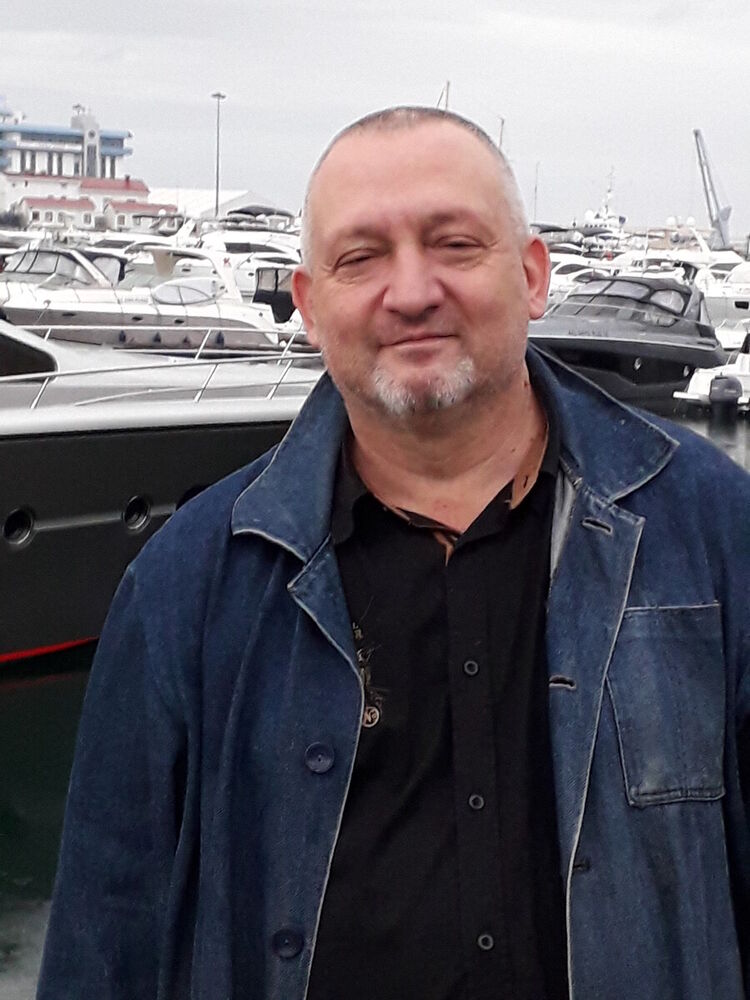  21810864  Alex, 55 ,    