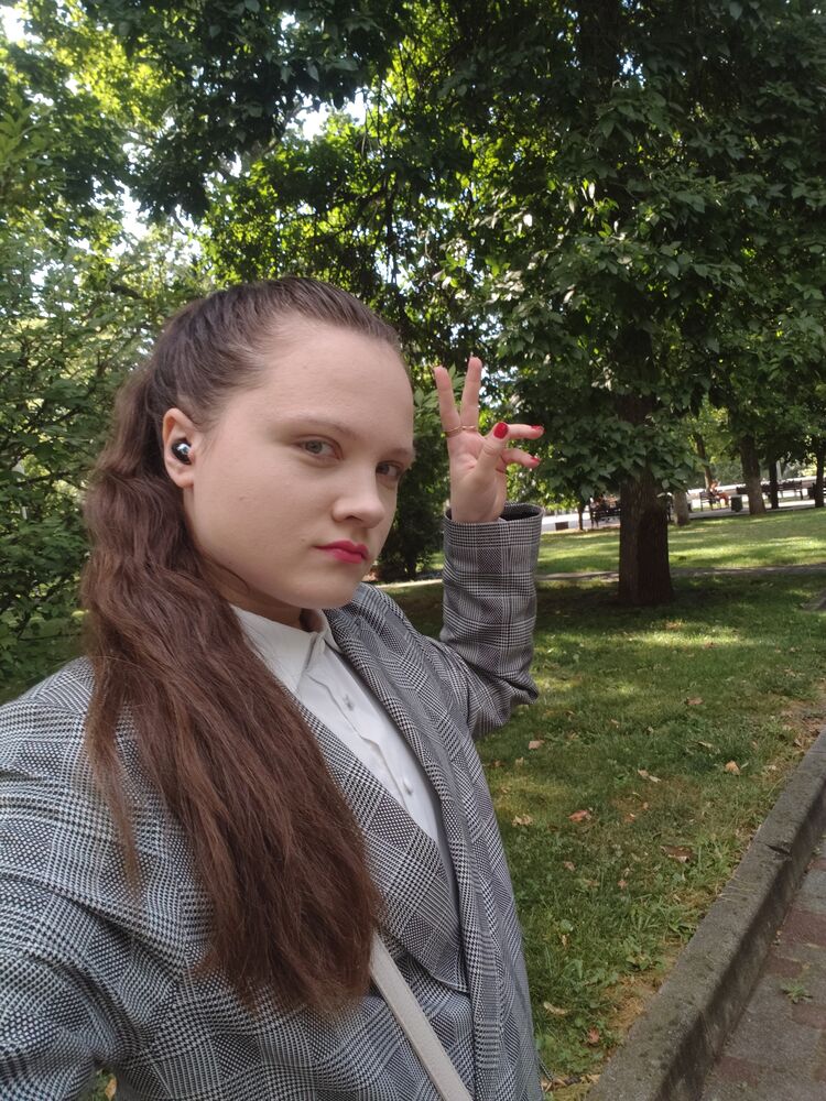  45037194  , 24 ,    