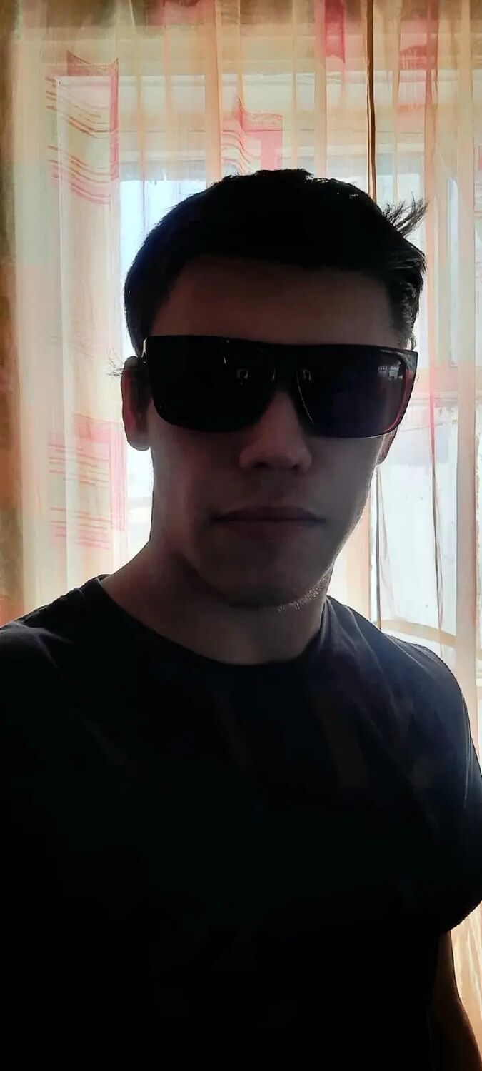  ,   Konstantin, 27 ,   ,   , c , 