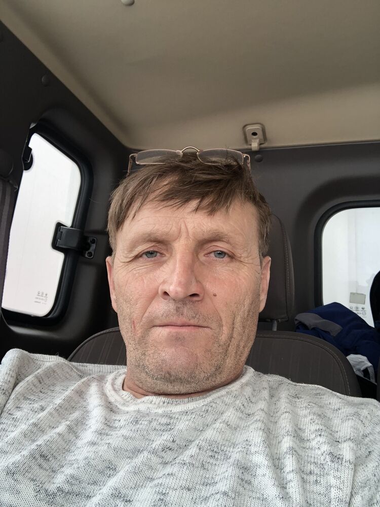  28091844  Aleksandr, 53 ,    