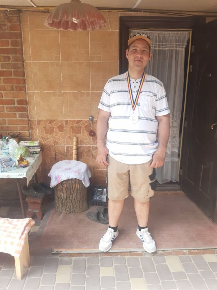  40709234  , 34 ,    