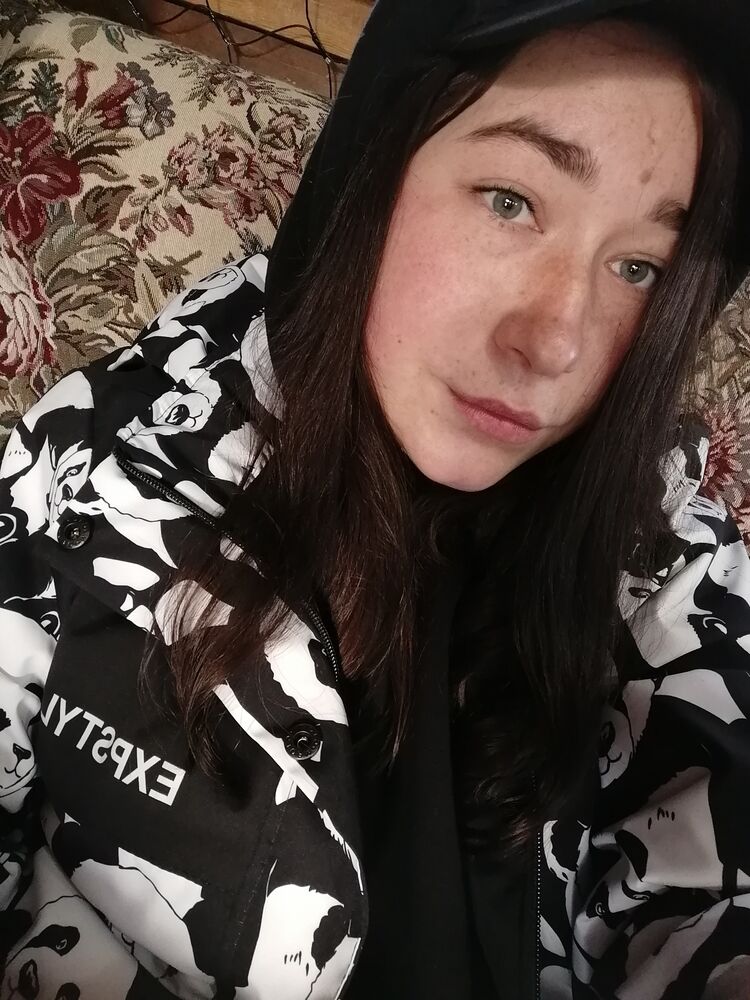  28398044  , 24 ,    