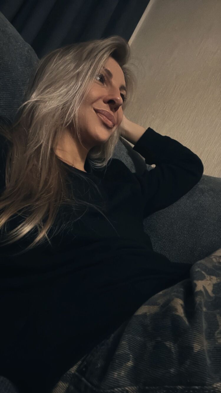  53183734  , 37 ,    