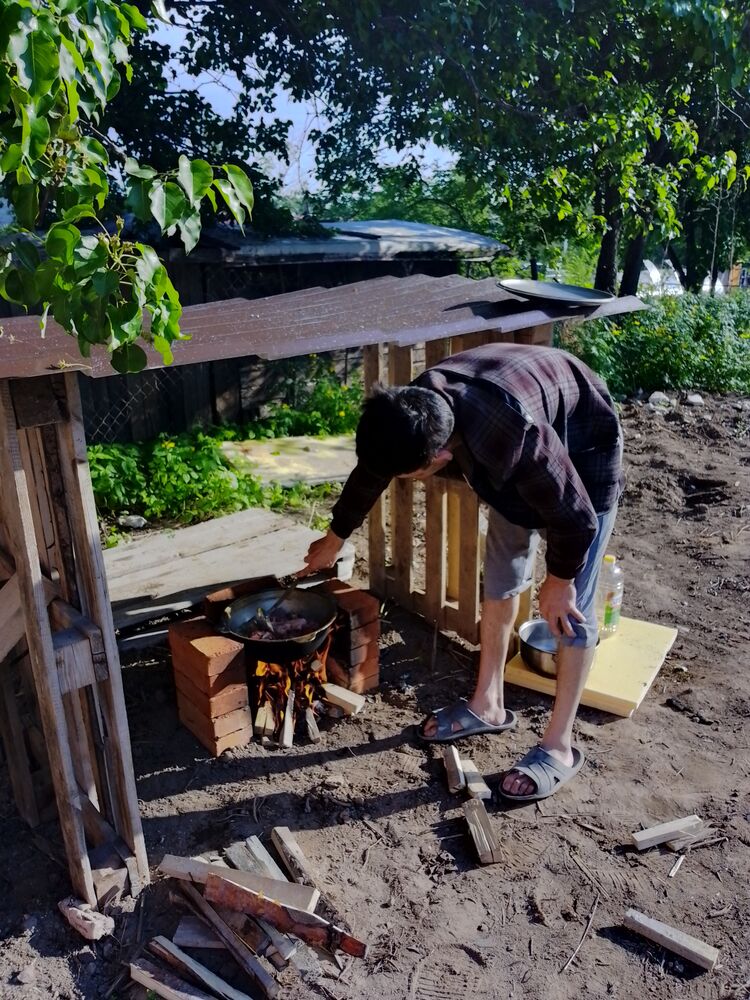  37125104  Jasurbek, 24 ,    