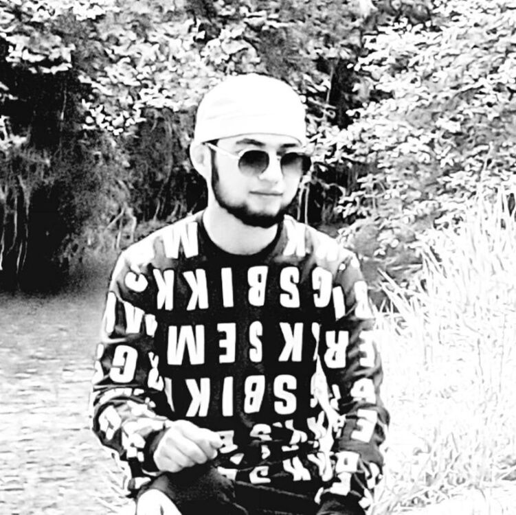  33967664  Otash, 25 ,    