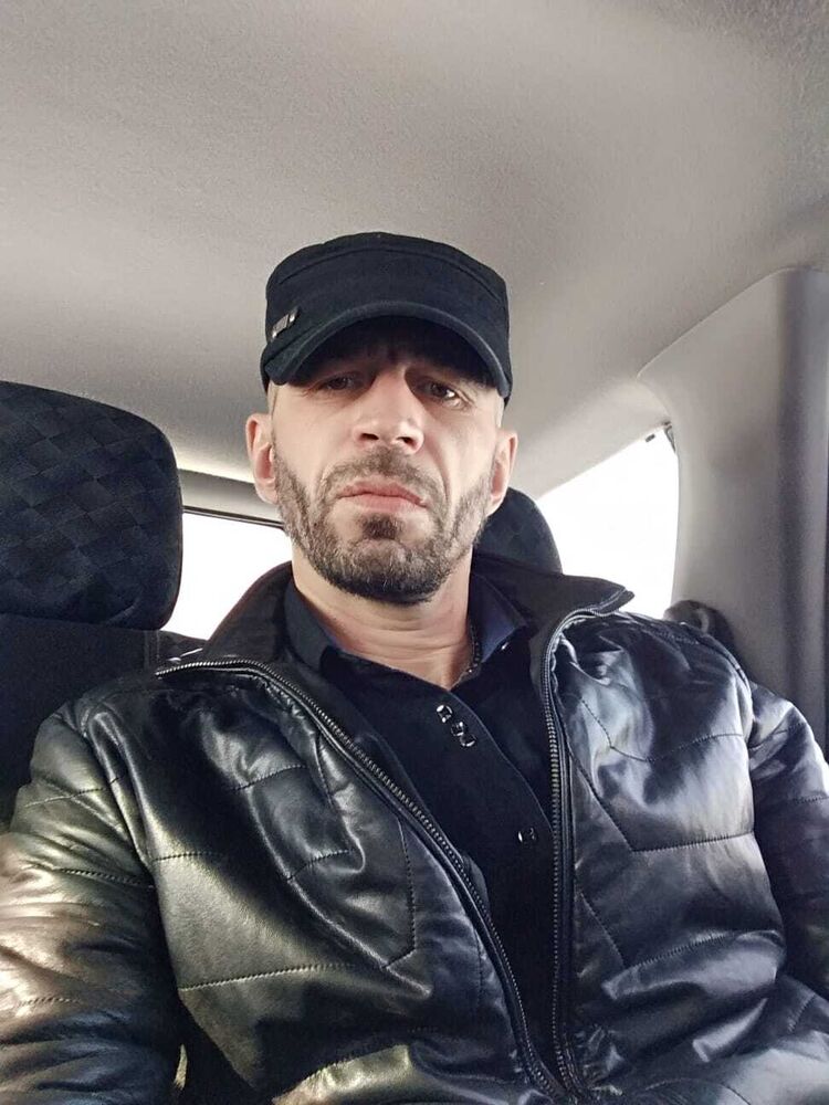  51759294  Dimon, 42 ,    