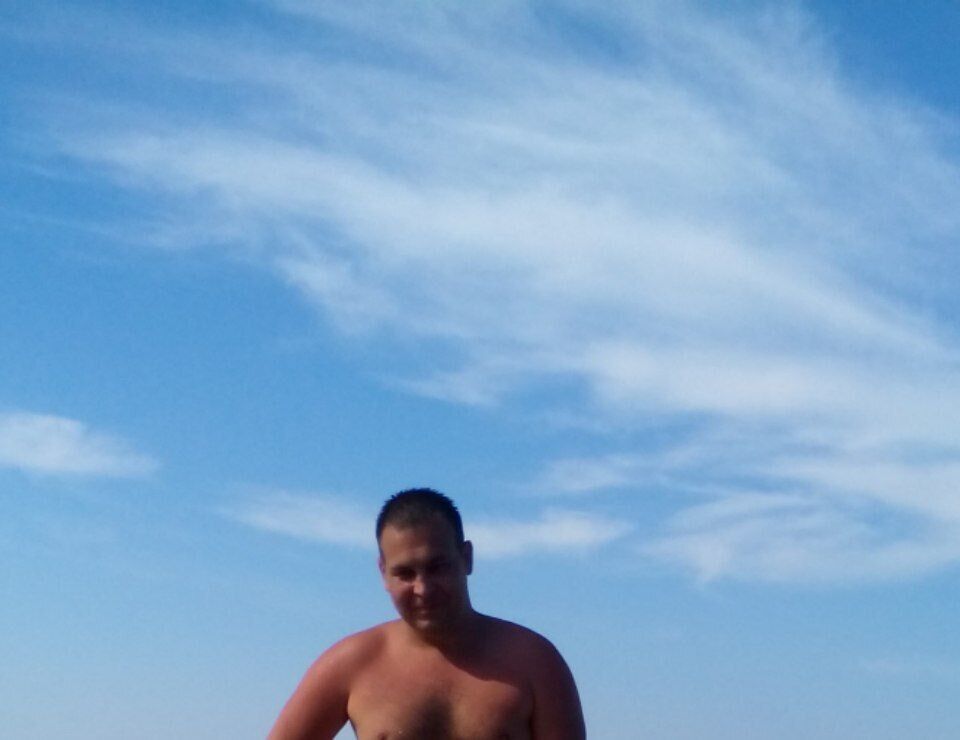  ,   Dima, 44 ,   ,   