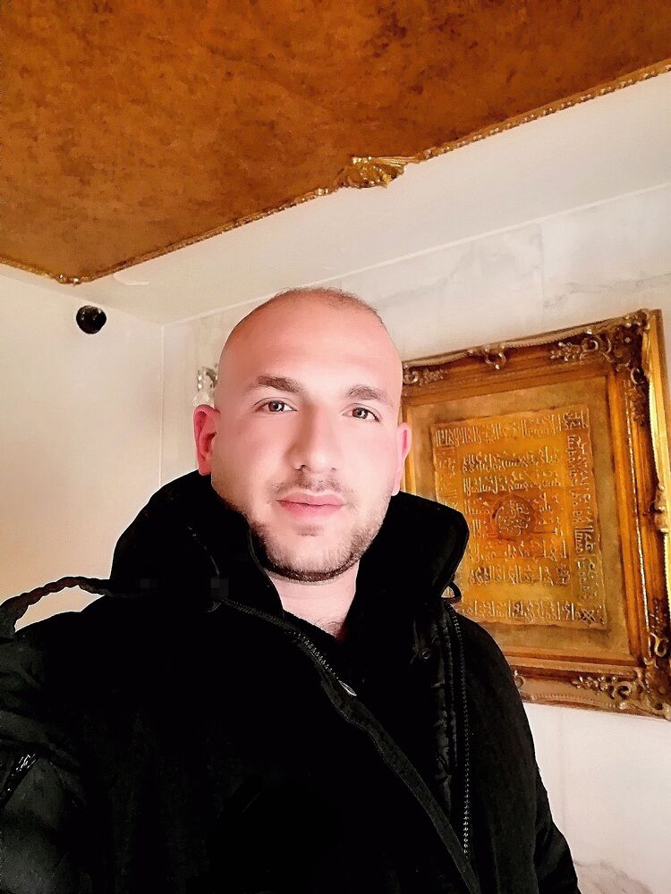  ,   Ammar, 33 ,   ,   