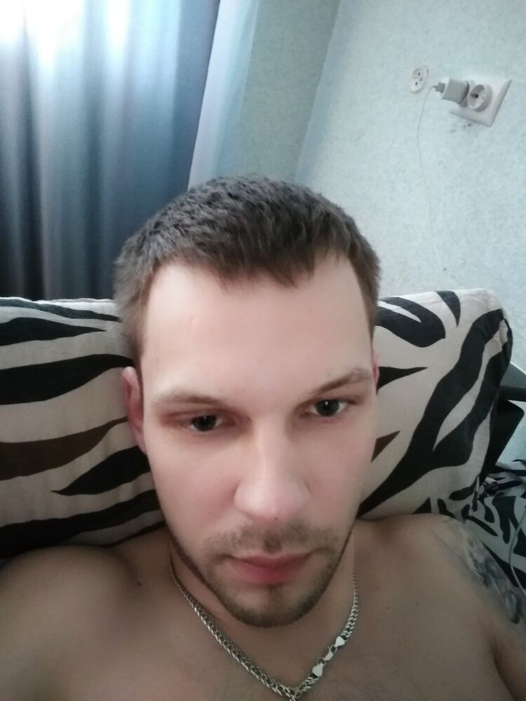  ,   Denis, 39 ,   
