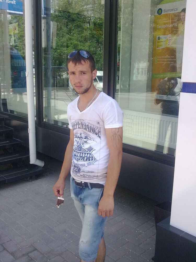  4594684  Victor, 33 ,    