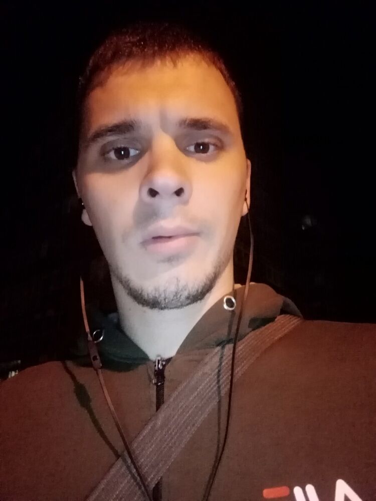  20735804  , 32 ,    