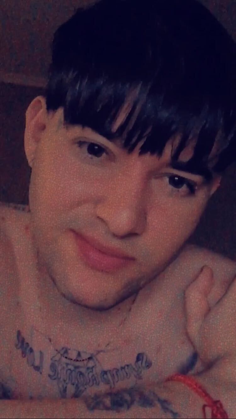  36694174  Jonathan, 24 ,    