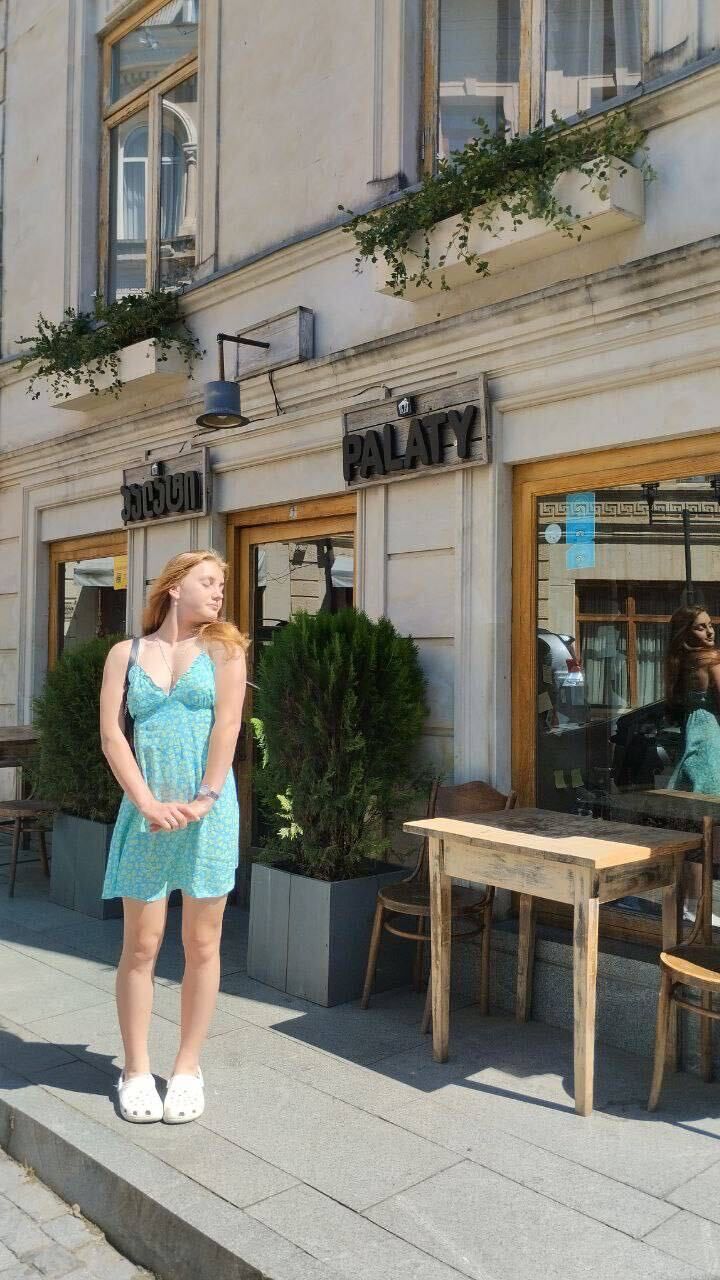  42867934  Yaroslava, 21 ,    -