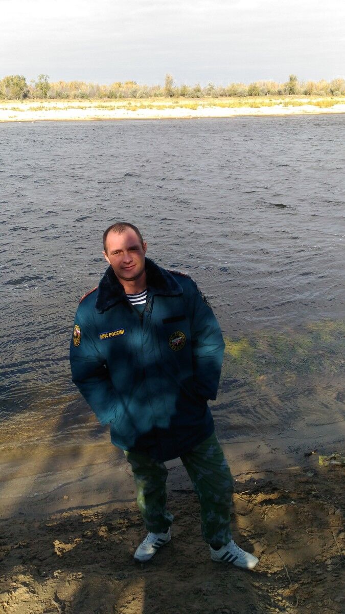  9708234  Anton, 39 ,    