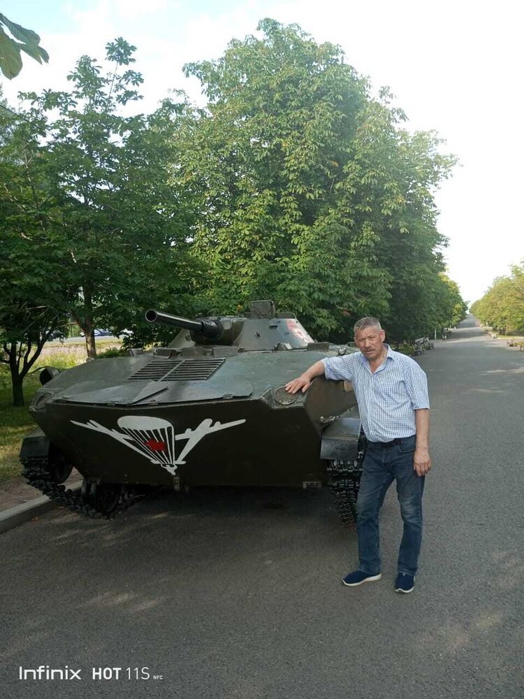  45561594  Vasily, 64 ,    