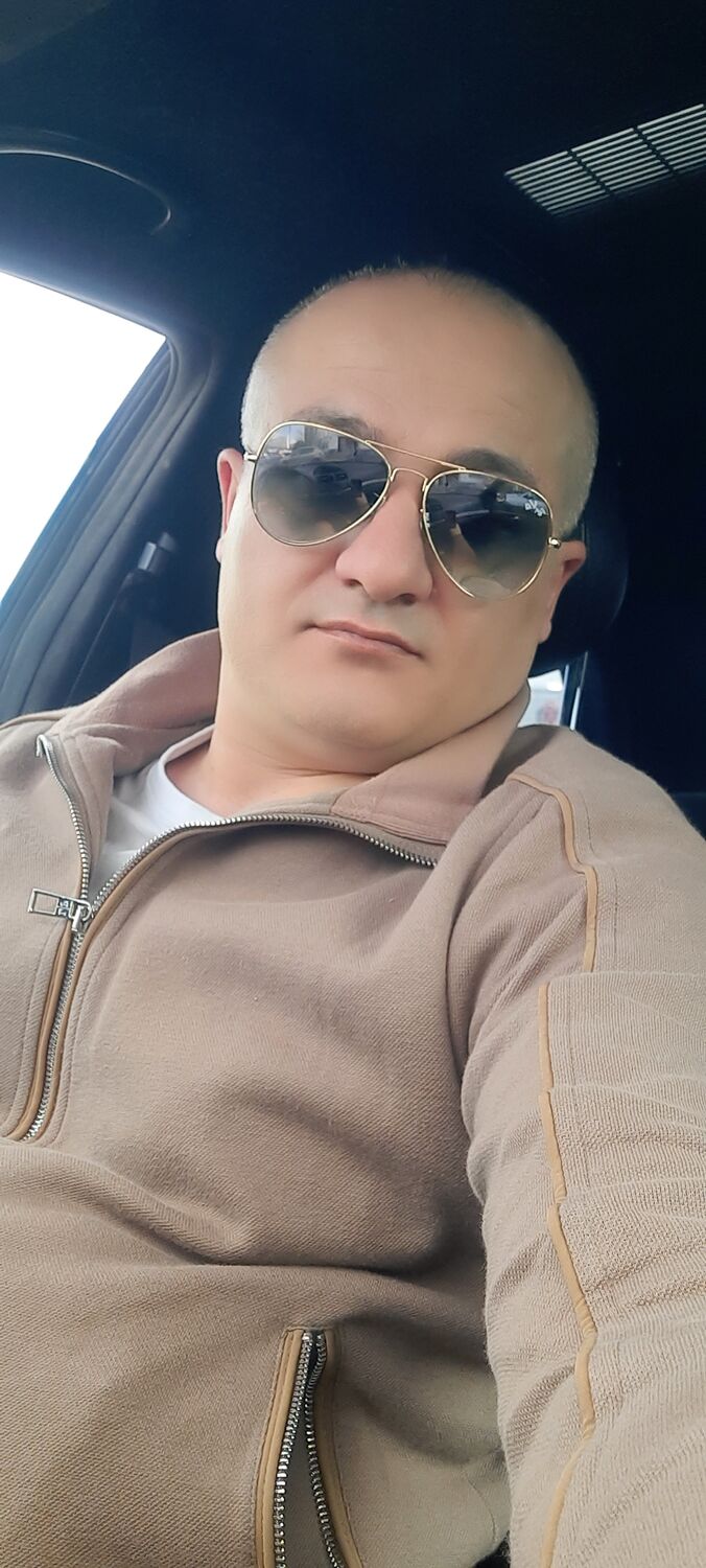  50809174  Artem, 41 ,    