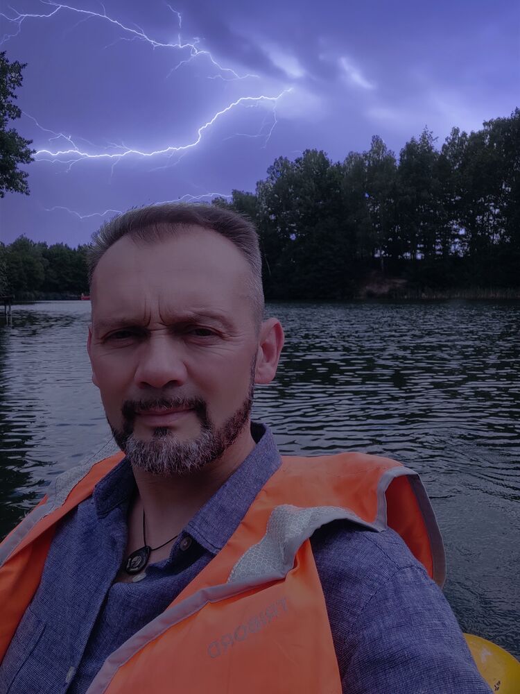  ,   Max, 49 ,   ,   