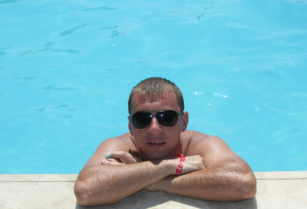  ,   Sergey, 40 ,   ,   