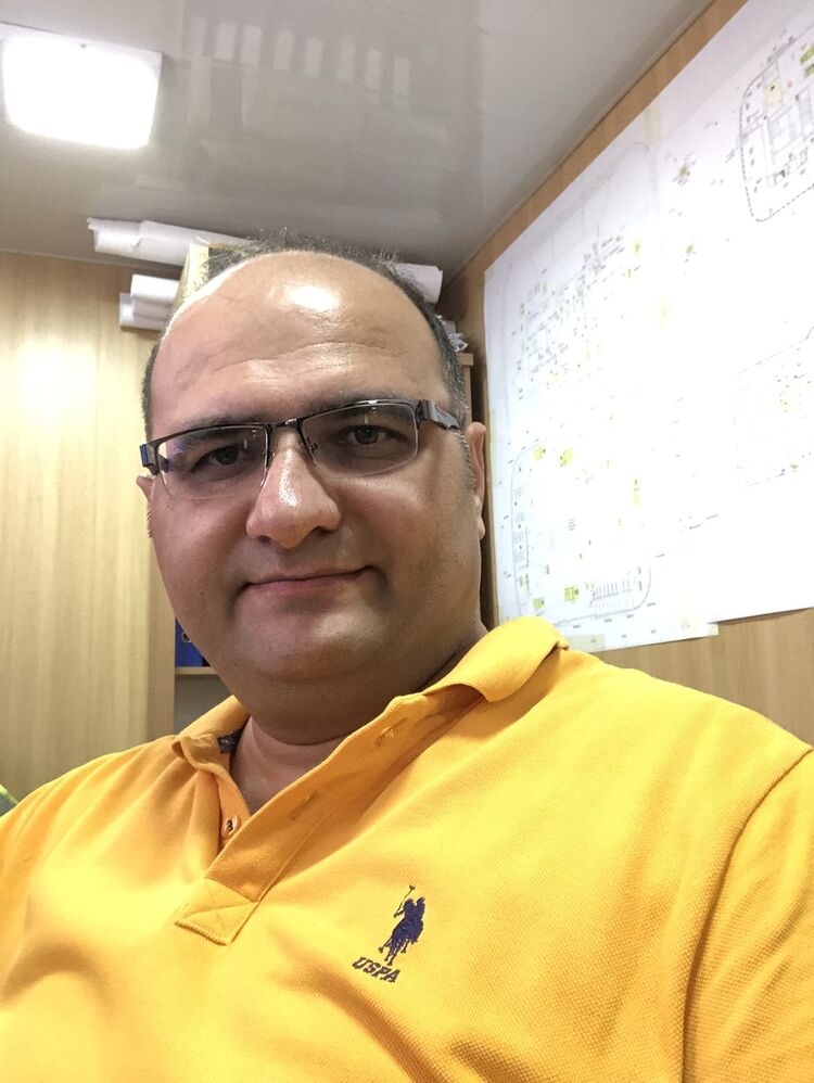  16642204  Roman, 45 ,    