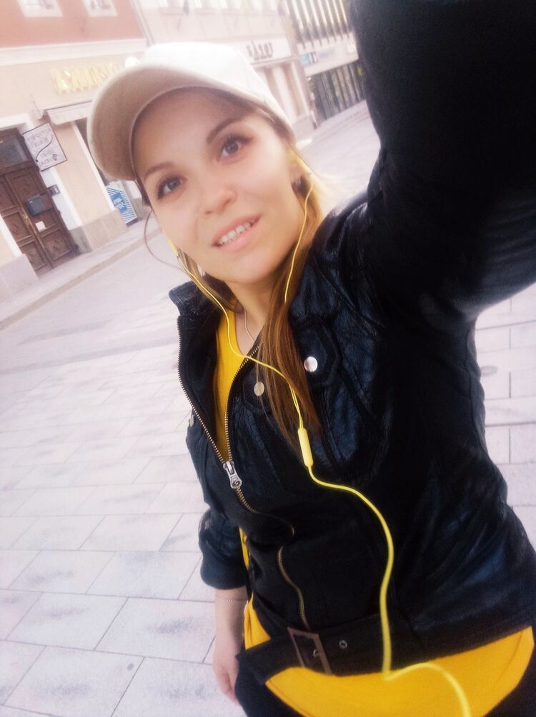  29473724  Kate, 32 ,    