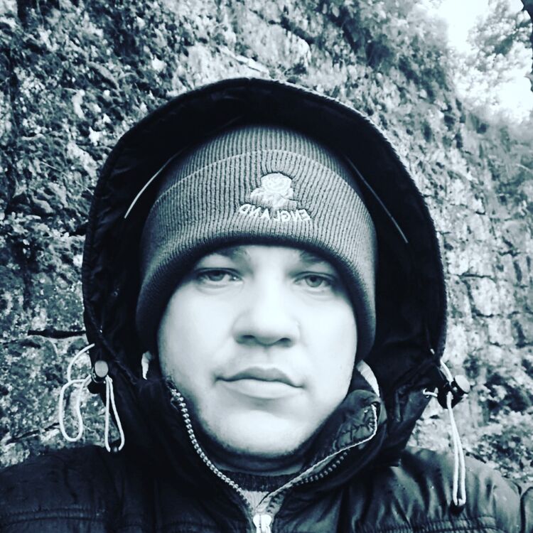  10747474  Sascha, 39 ,    