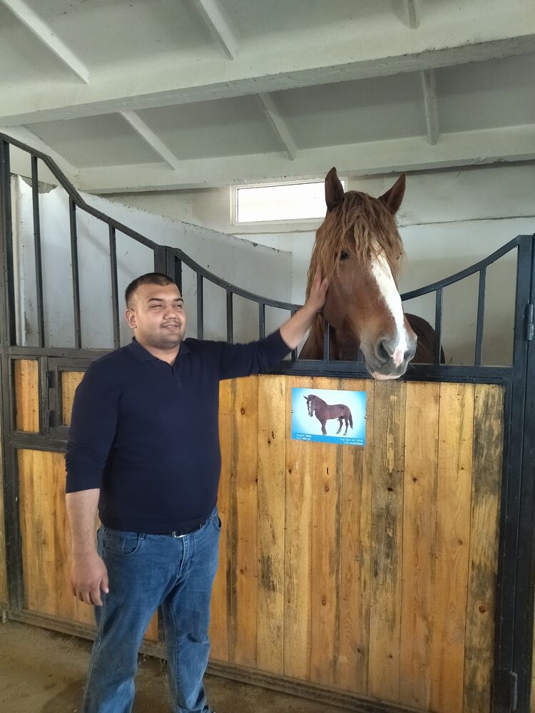  ,   Zolotoy, 30 ,   ,   