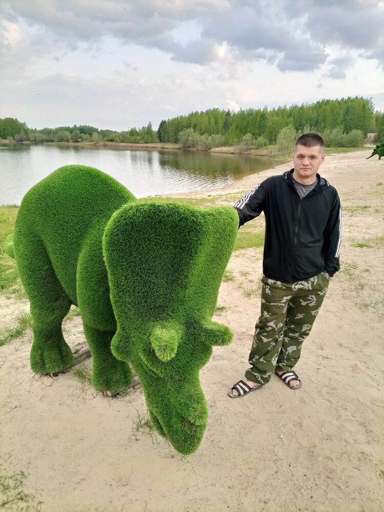  ,   Vitaly, 34 ,   ,   