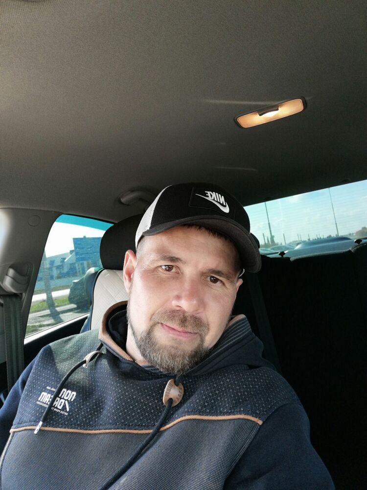  18004854  , 46 ,    