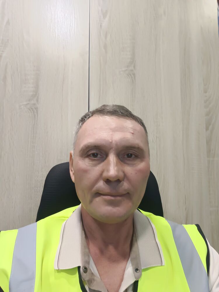  36586784  Timur, 48 ,    