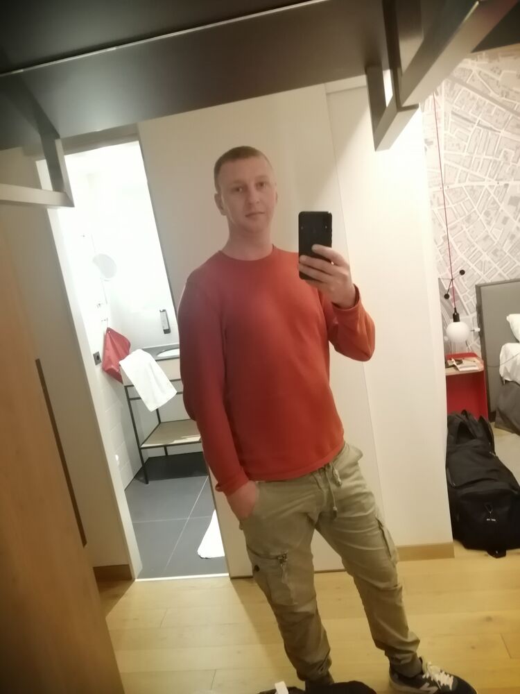  ,   Pavel, 31 ,   ,   