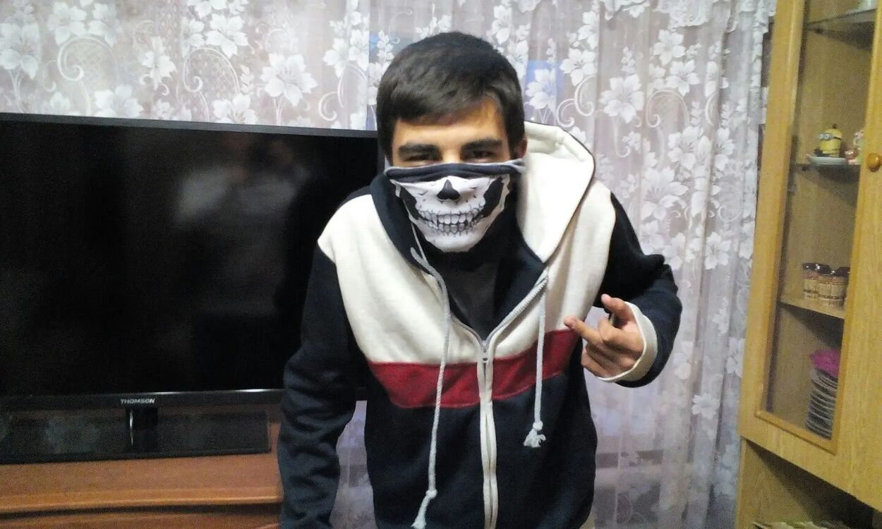  ,   Alexander, 27 ,   ,   , c 