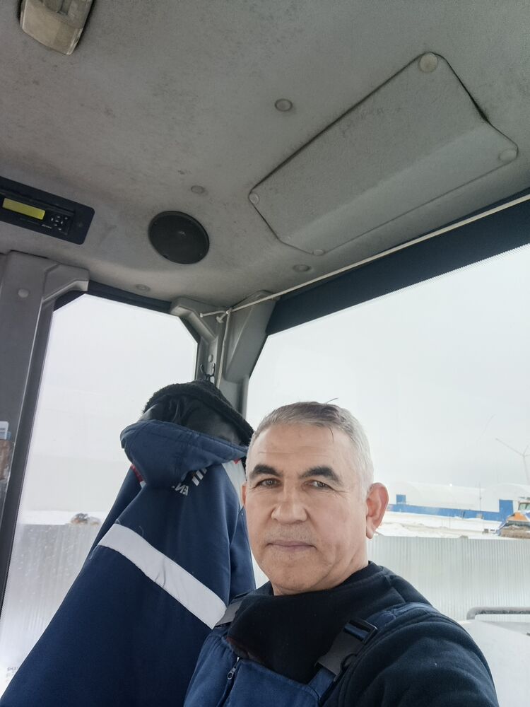  50062644  Mehmet, 45 ,    -