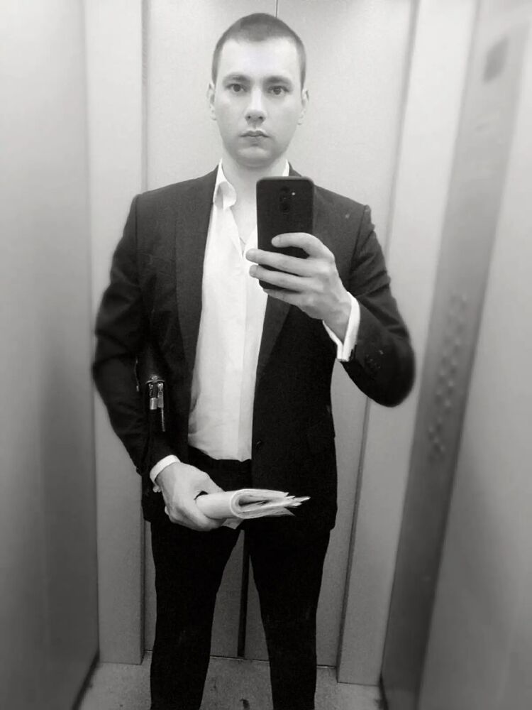 ,   Zhenya, 29 ,   ,   , c , 