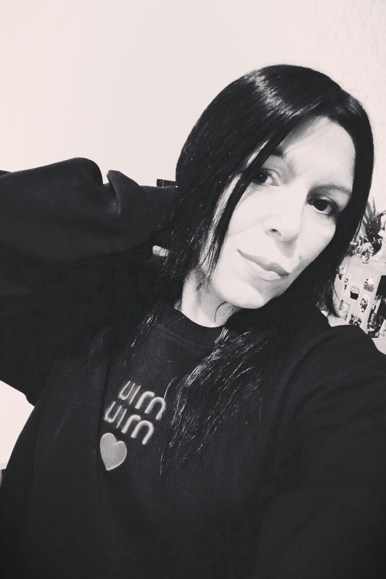  54142204  Elena, 48 ,    -