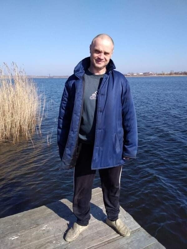  21761074  Kirill, 40 ,    