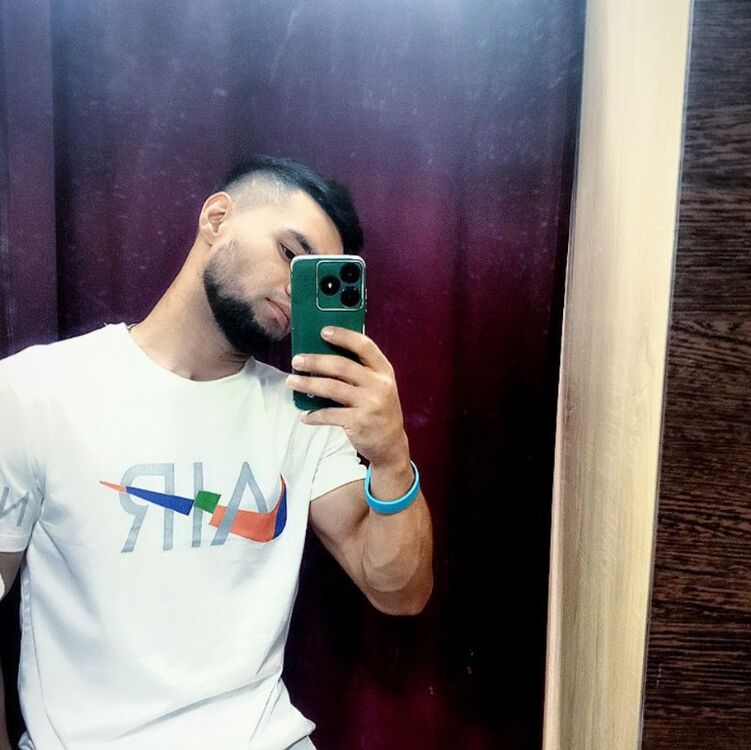  46049604  , 27 ,    