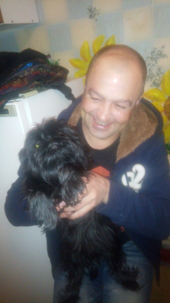  17167824  Viktor, 47 ,    