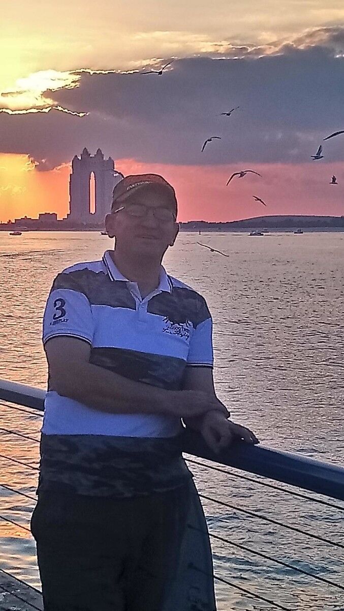  ,   Ali, 47 ,   