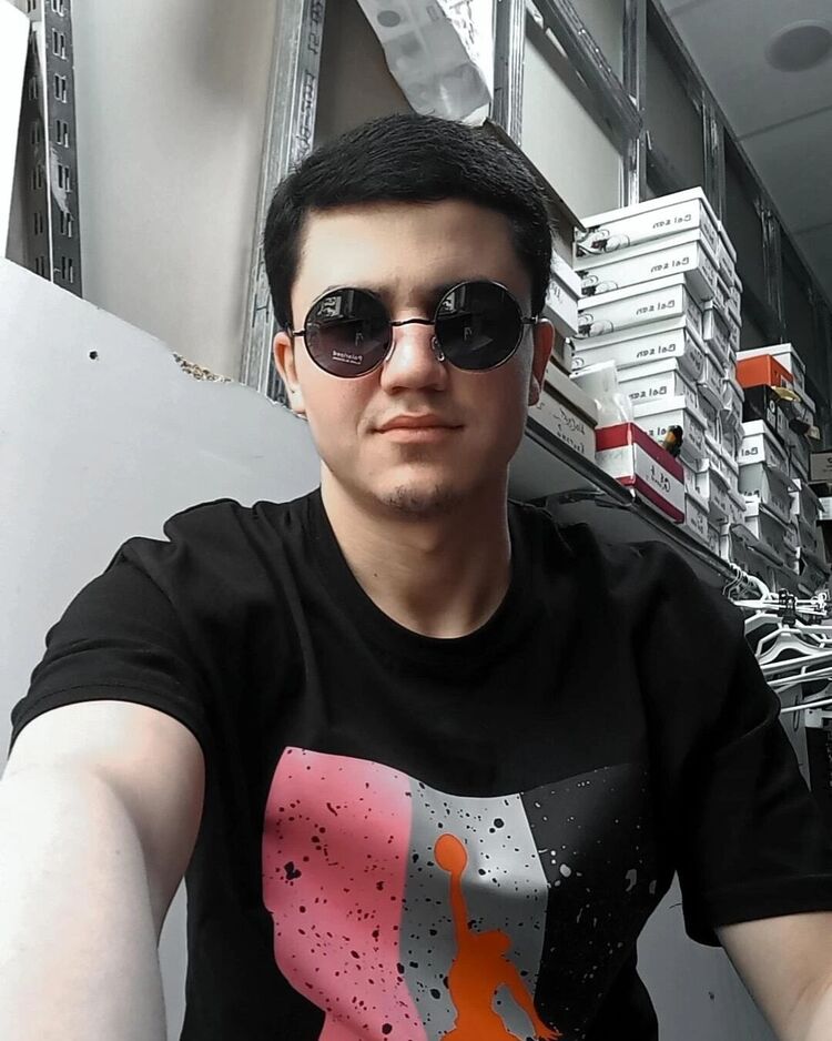  34742134  Fati, 25 ,    